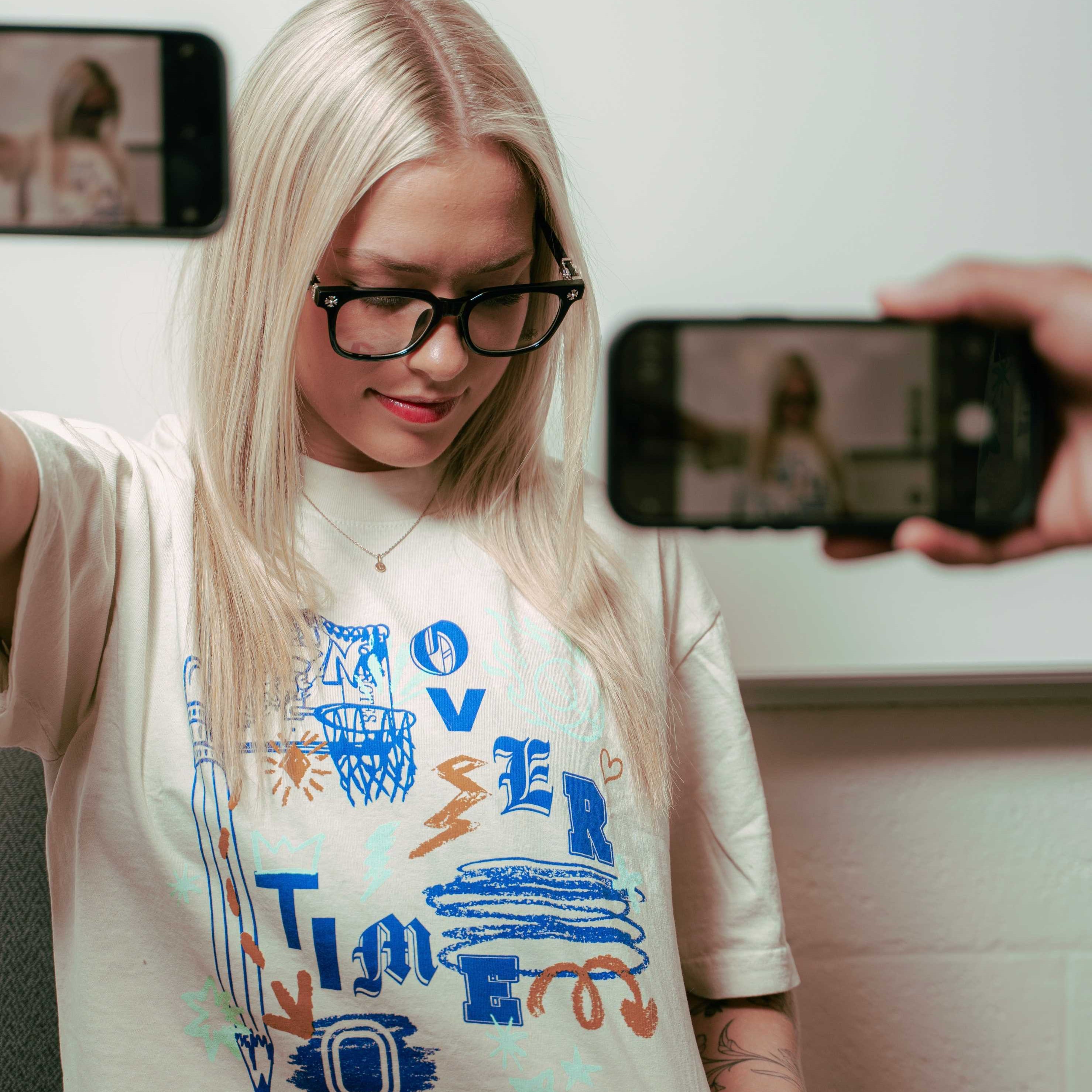 トップス SCRIBBLE TEE Scribble Tee – OVERTIME