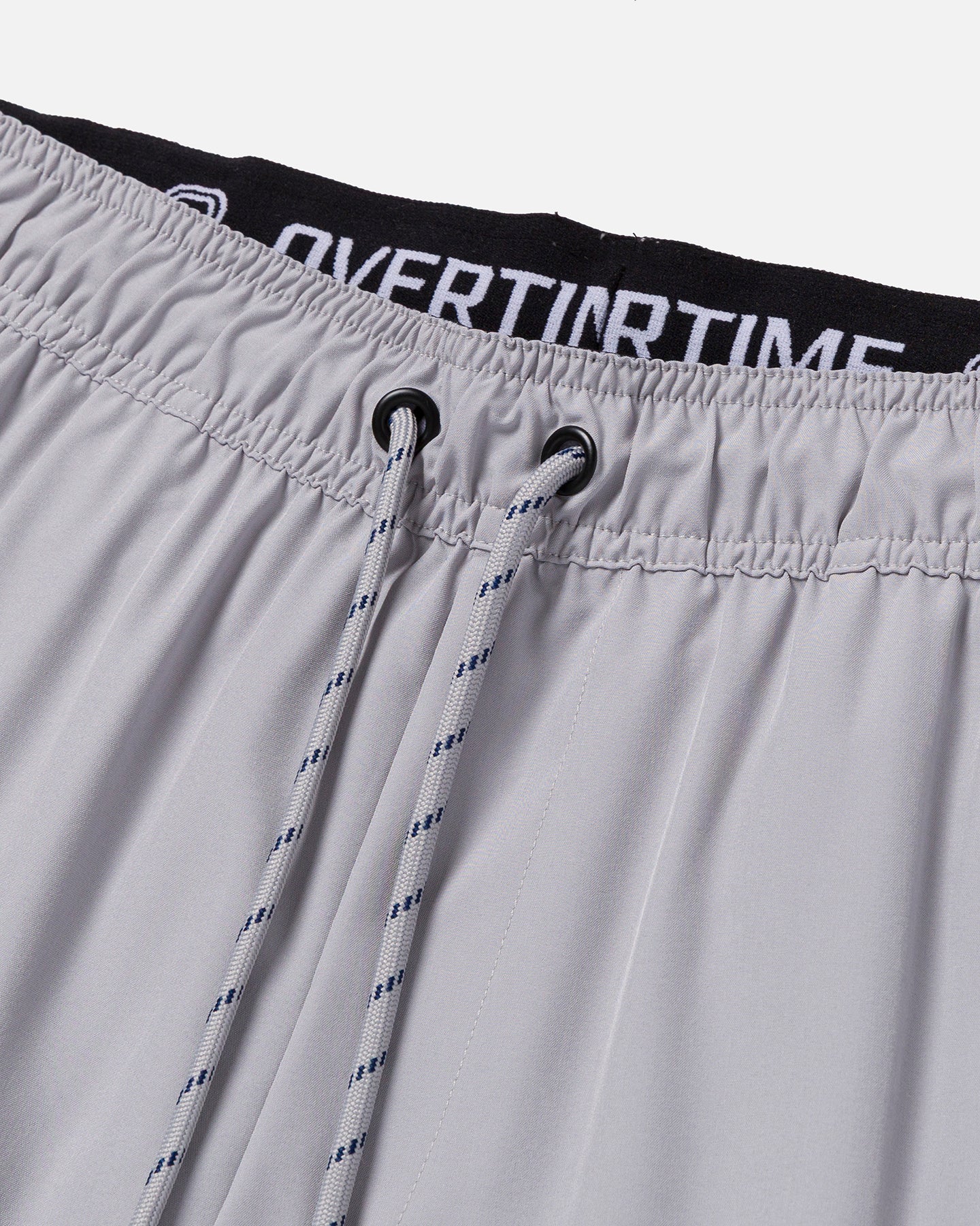 Grey shorts with grey drawstrings